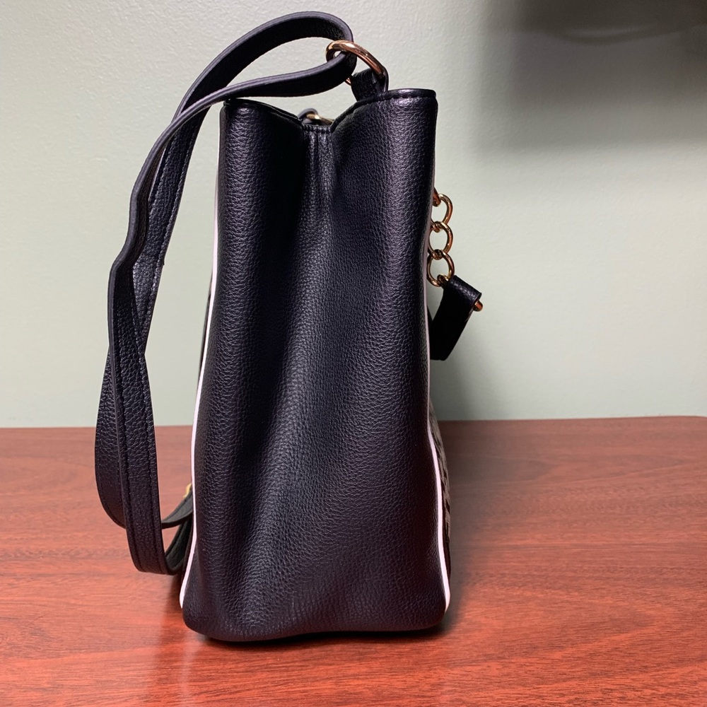 Tommy Hilfiger | Monogram Faux Leather Purse - Picture 4 of 10